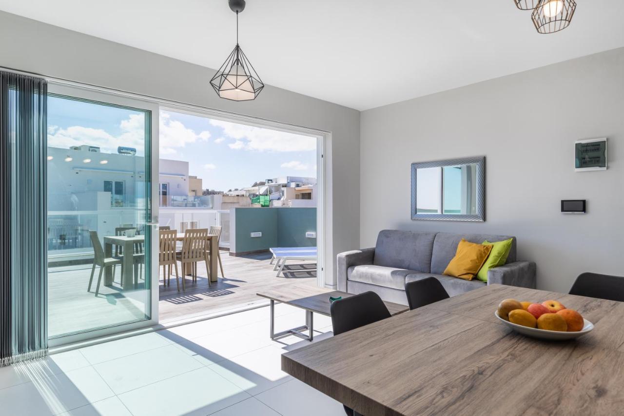 Unique Penthouse With Private Heated Jacuzzi, Close To Restaurants And Night Life Is-Swieqi Экстерьер фото
