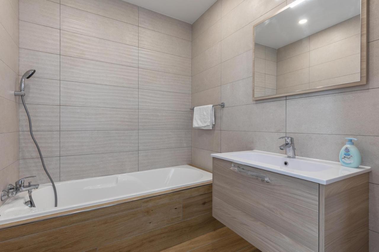Unique Penthouse With Private Heated Jacuzzi, Close To Restaurants And Night Life Is-Swieqi Экстерьер фото