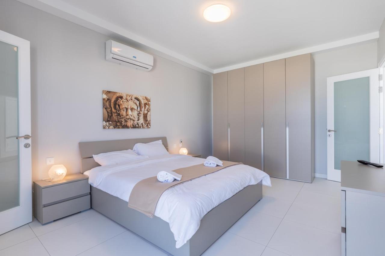 Unique Penthouse With Private Heated Jacuzzi, Close To Restaurants And Night Life Is-Swieqi Экстерьер фото